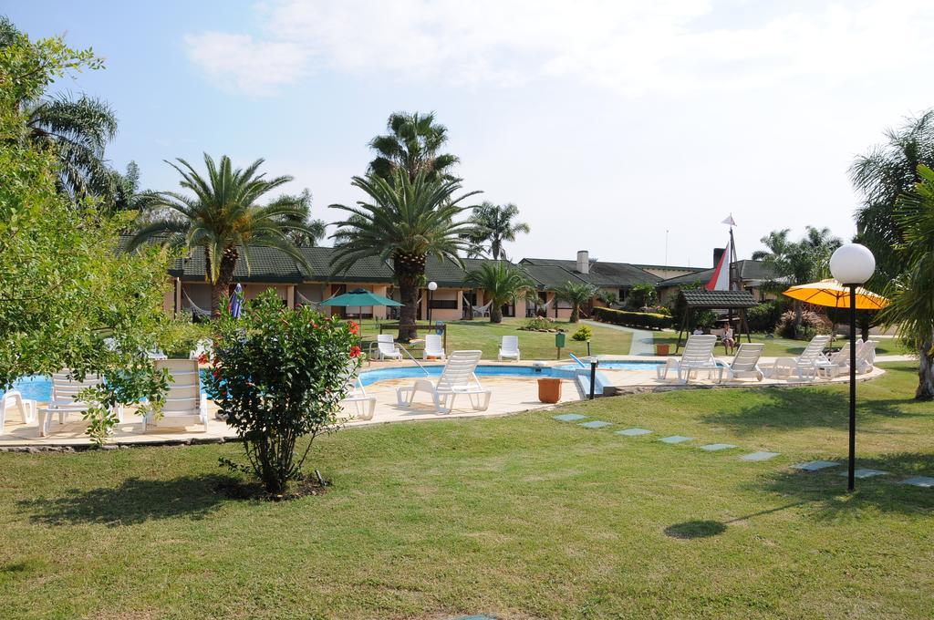 Arapey Oasis Termal Hotel Термас-дель-Арапей Екстер'єр фото