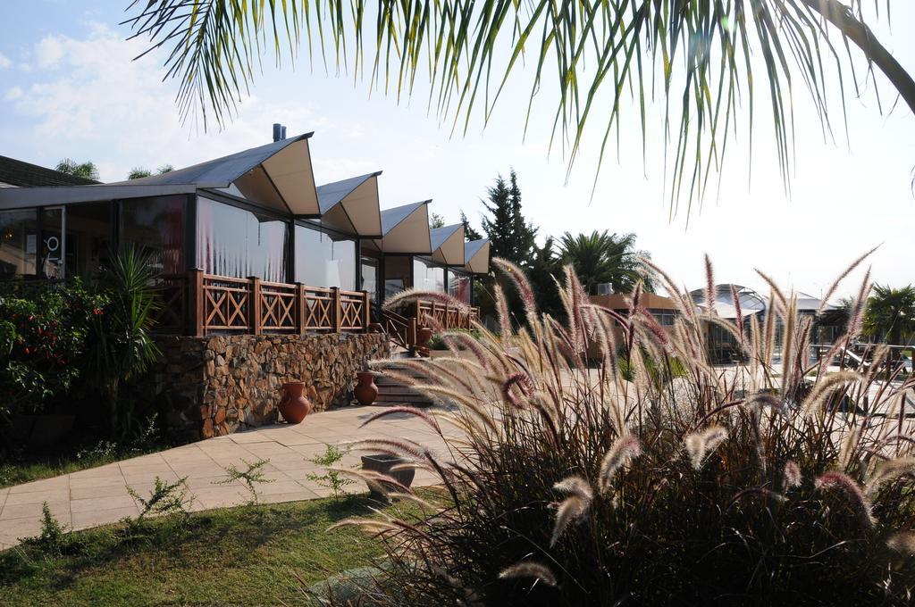Arapey Oasis Termal Hotel Термас-дель-Арапей Екстер'єр фото